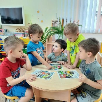 Пешеходный переход — можно двигаться вперед!